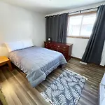 Comfortable Gonzaga Unit Close To Downtown Spokane