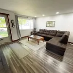 Comfortable Gonzaga Unit Close To Downtown Spokane